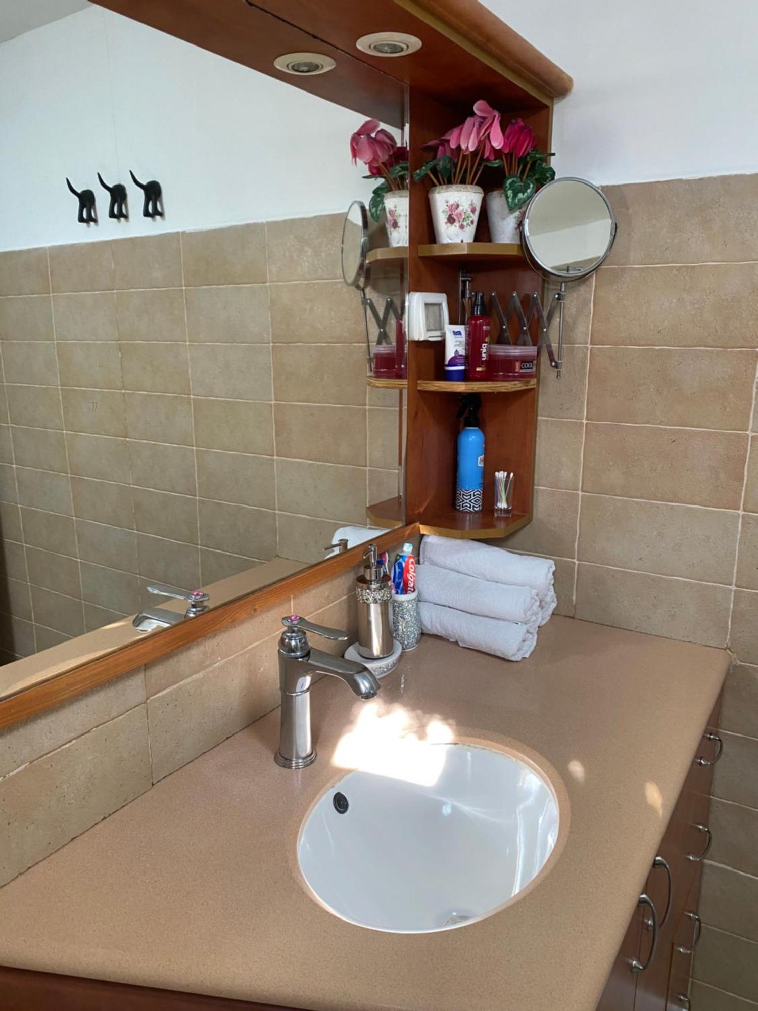 Vila בין יער לים Shelomi Exteriér fotografie