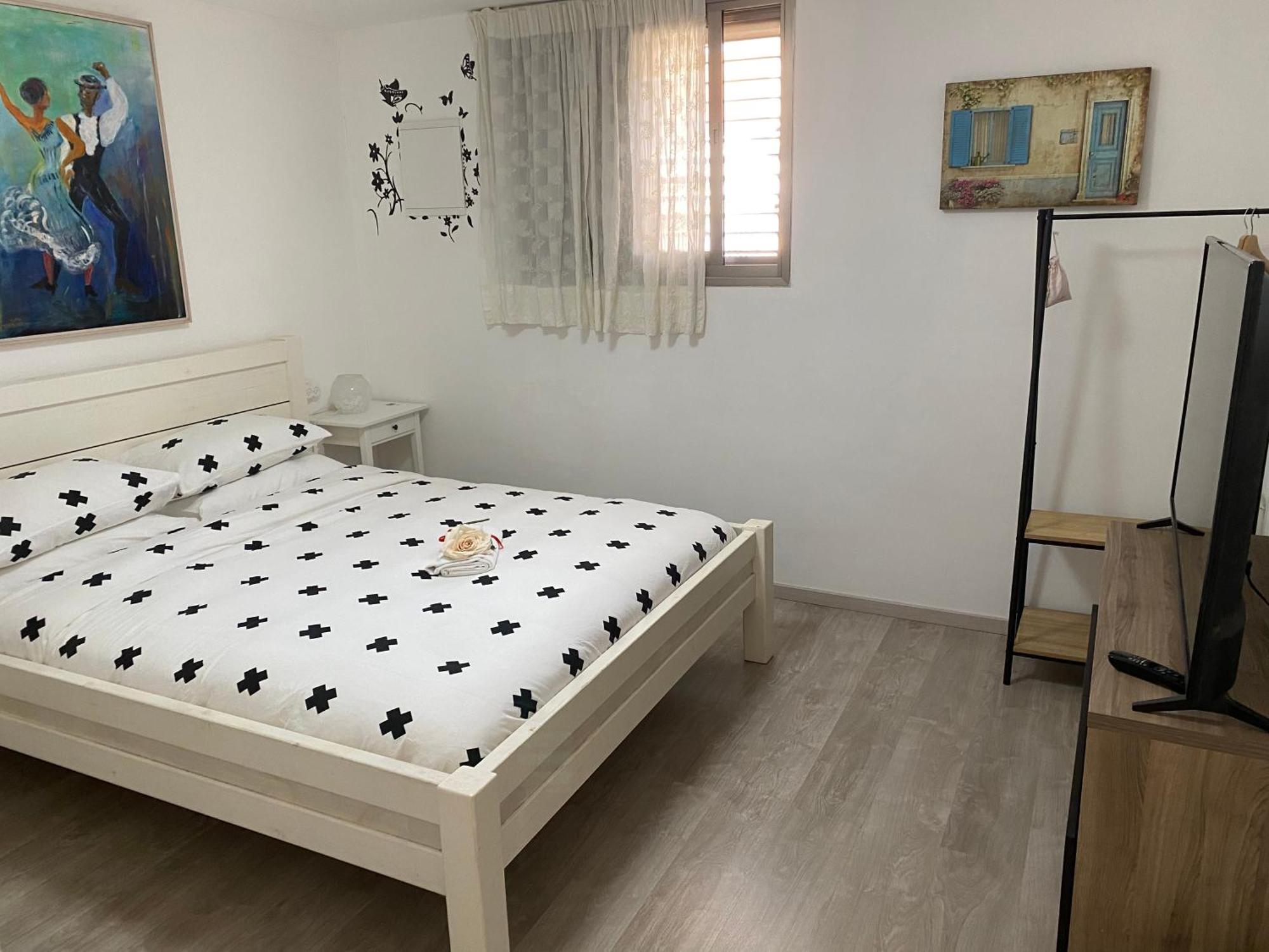 Vila בין יער לים Shelomi Pokoj fotografie